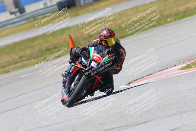 media/Apr-23-2022-Fastrack Riders (Sat) [[cb2d6ae73d]]/LEVEL 4/1PM TURN 6 OUTSIDE/